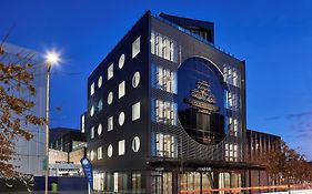 Christchurch City Hotel